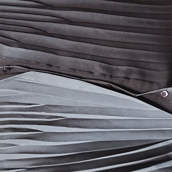 Vince Black Pleated Top Size M - Picture 10 of 11